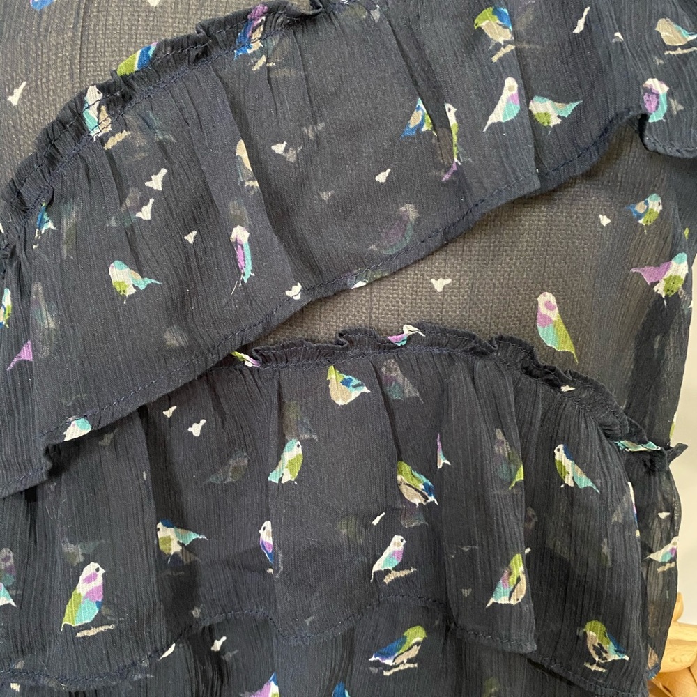 So Sheer Ruffle Tank - Picture 2 of 4